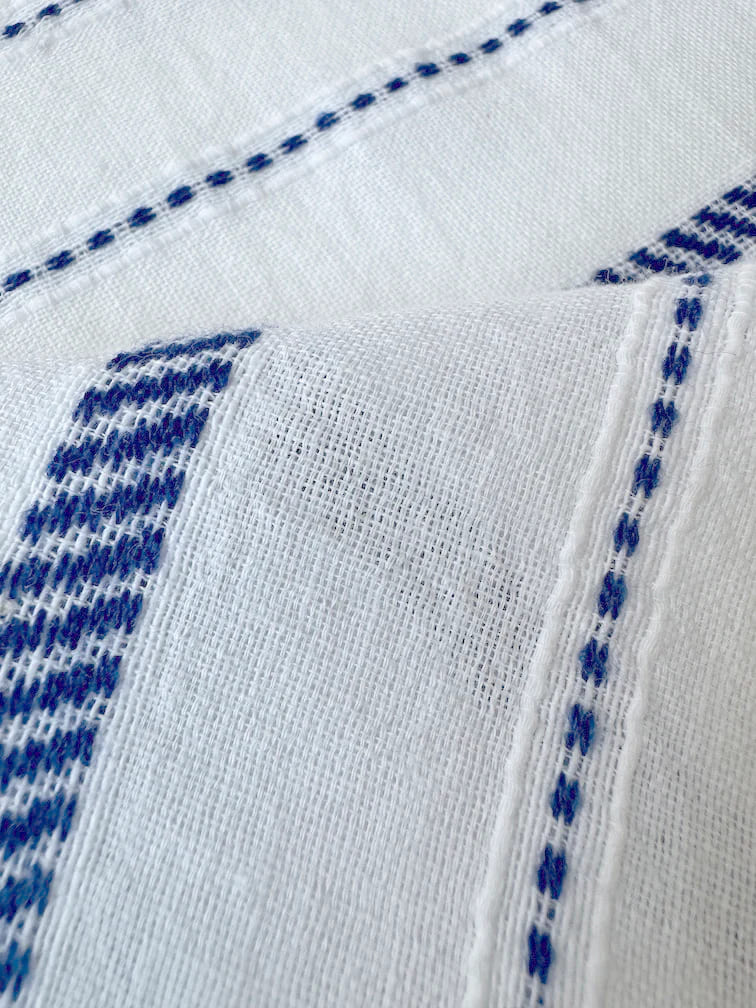 ELINA Kurzes Kaftan Kleid aus Baumwolle mit Fransen - Weiss