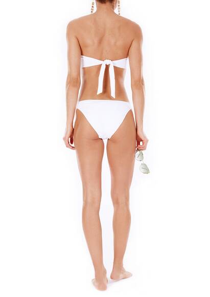 Luxuriöser Bandeau-Bikini ‚Barcelona‘ von Melissa Odabash in Weiß mit edlem Gold-Element – exklusiver Look für Pool, Resort und Strand