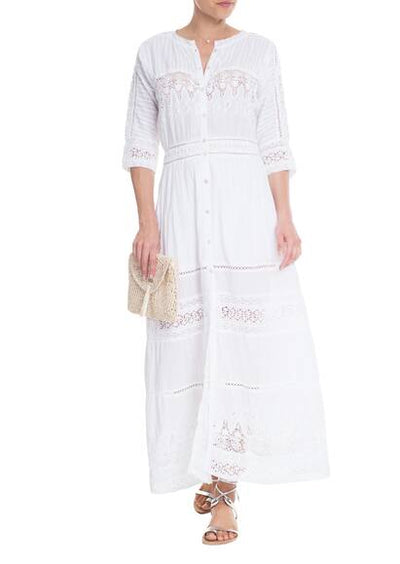 Langes schwarzes Baumwollkleid mit Spitzeneinsätzen, kurzen Ärmeln und durchgehender Knopfleiste im romantischen Stil.