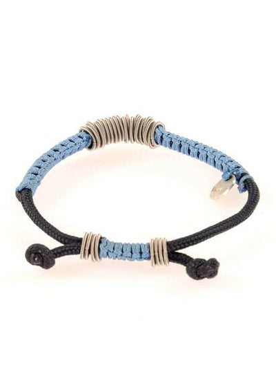 Geflochtenes Armband mit blauer Kordel